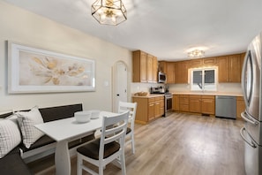 Fully-equipped Kitchen with a Dining Nook