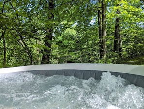 Bain à remous extérieur