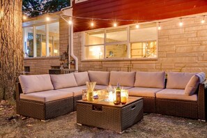Outdoor Yard | Hot Tub | Fire pit | Picnic table | Sectional | Grill