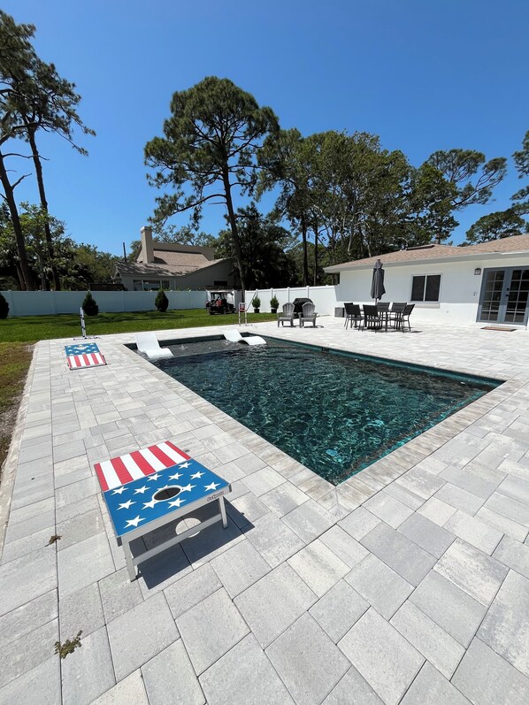 BRAND NEW POOL!!
