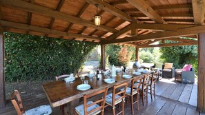 Table, Furniture, Plant, Chair, Tableware, Interior Design, Outdoor Furniture, Leisure, Real Estate, Tree