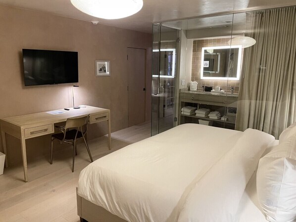 King Suite - Room 1