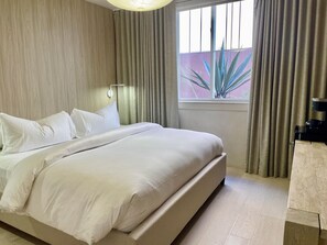 King Suite - Room 6
