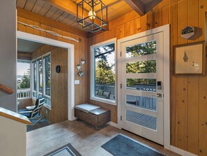 Entry way with glass door