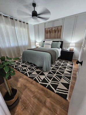 Sleep soundly on a plush queen mattress in this beautifully renovated room