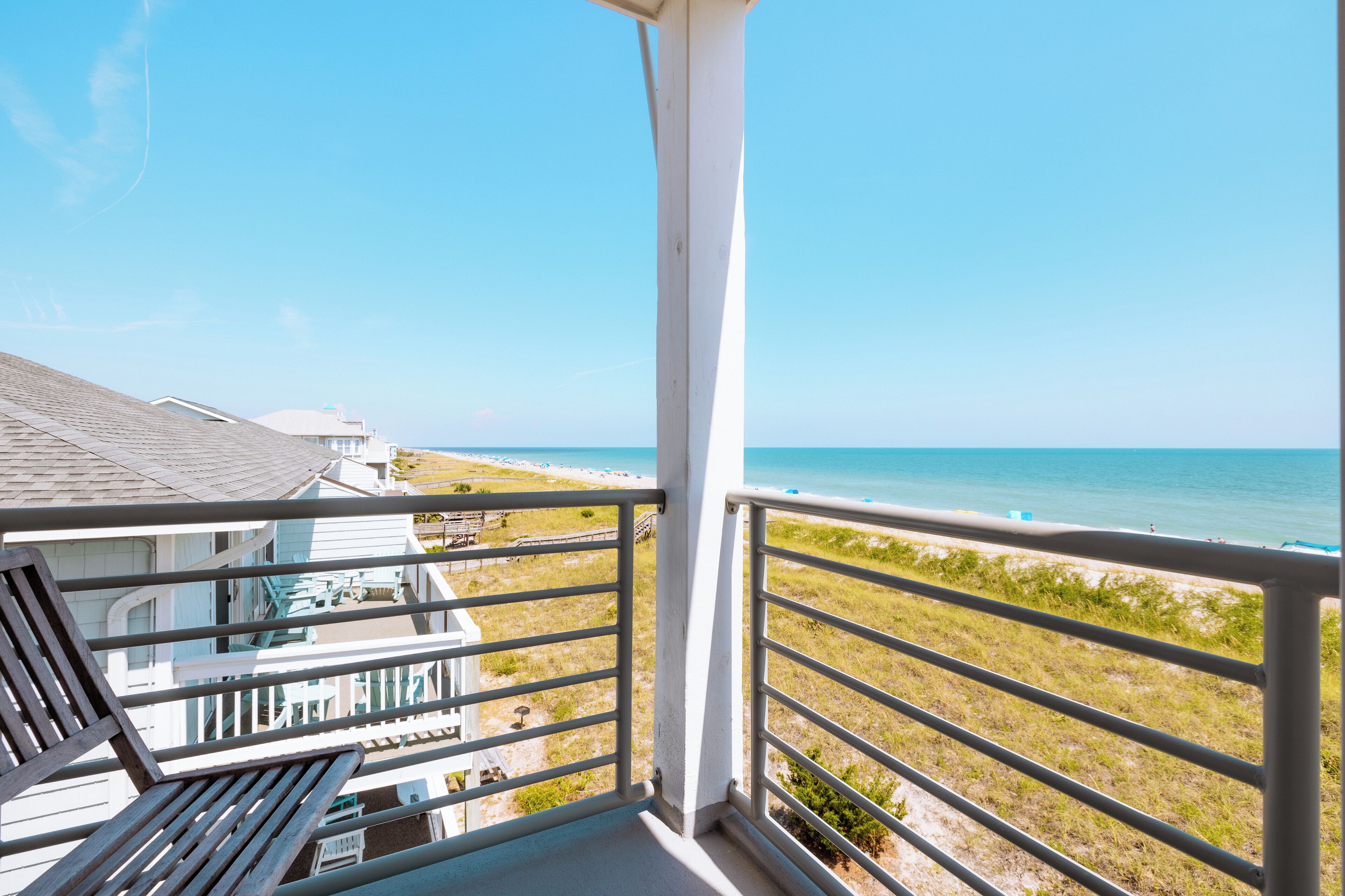 Sea'z Life! Your beachfront oasis in Carolina Beach is