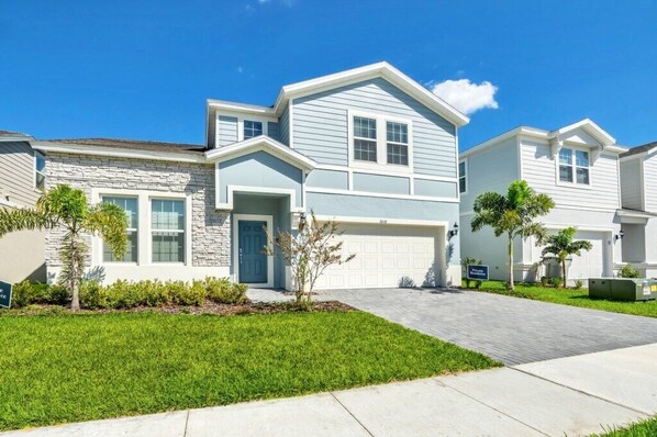 3516LavenderDr_02