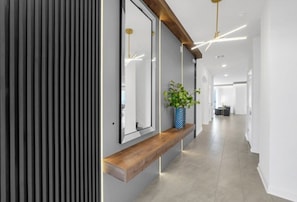 1135KingsbarnSt_03