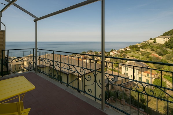 Autumn, Balcony / Terrace / Patio, Scenic View, Spring, Summer