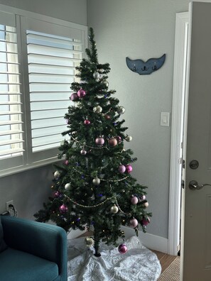 Enjoy the Holiday Spirit at the Hideaway!