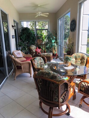 Outdoor dining