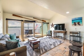 Living Room | Central A/C & Heating | Lake View | Smart TV | 1st Floor