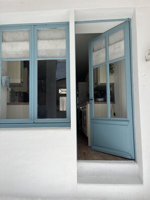 Image 11