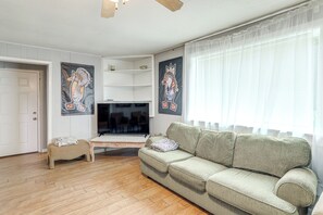 Living Room | Smart TV | Central A/C + Heating | 1st Floor