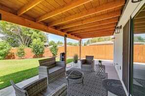 Private Patio | Fire Pit | Gas Grill