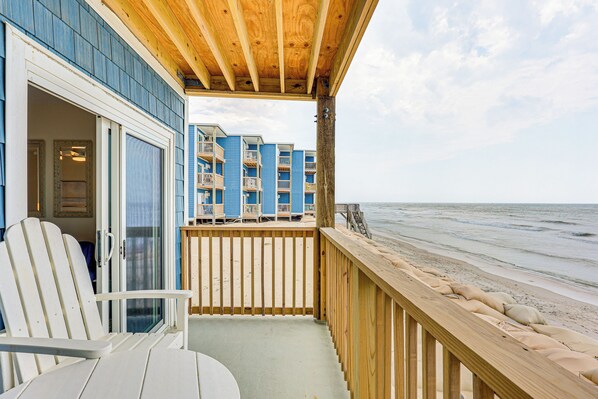 North Topsail Beach Vacation Rental | 1BR | 1BA | Stairs Required | 500 Sq Ft