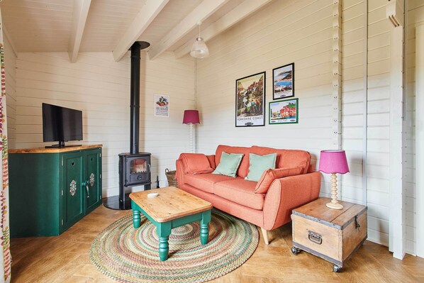 Station House Cabin, Sinnington - Host & Stay