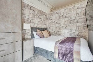 Mayford Studio, Durham - Host & Stay