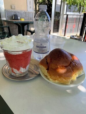 Breakfast meal