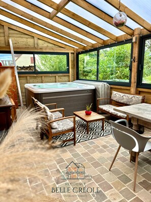 Bubbelpool inomhus