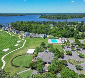 Pool and Clubhouse