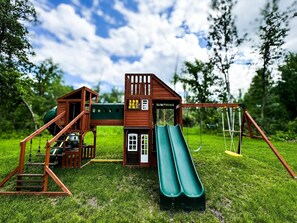 Brand new playset for the kiddos