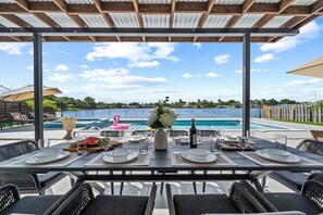 Stunning lake views

