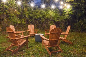 Backyard | Gas Fire Pit w/ Seating