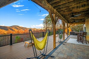 Ultimate relaxation in dual Hammocks with views