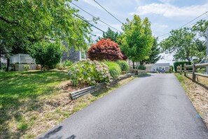 A brief walk down the road to the ocean - 251 Old Wharf Road Unit 163 Dennis Port - Hilltop Hideaway