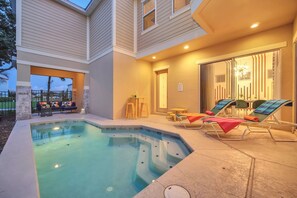 The perfect place for swimming, sunbathing, or hosting outdoor gatherings, this space offers both relaxation and style