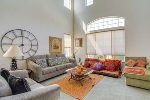 Living Room | 1st Floor | Free WiFi