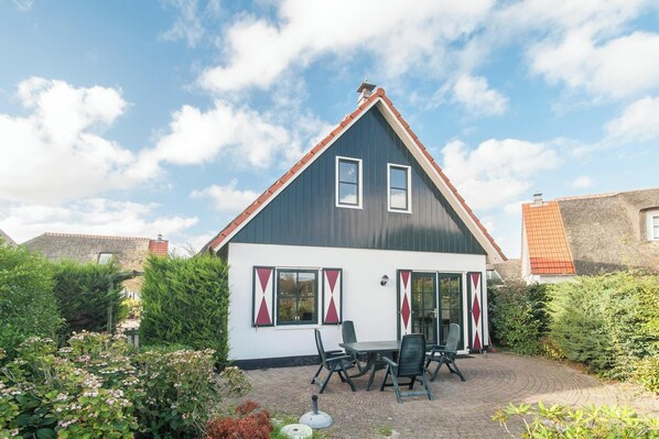 Holiday Home Exterior [summer]