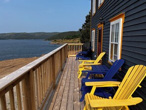 Breathtaking panoramic views from deck
