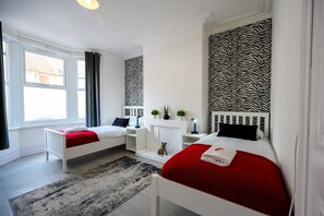 2 Single beds