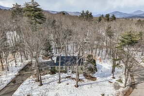 Reconnect with nature in this secluded cabin, surrounded by majestic trees