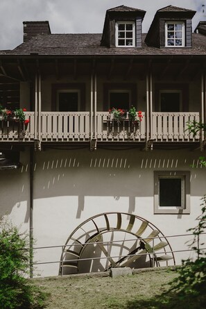 Exterior detail