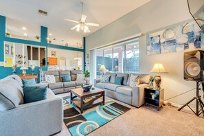 Living Space | Free WiFi | Central A/C & Heating