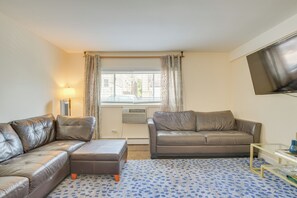 Living Room | Full Sleeper Sofa | A/C Unit | Smart TV