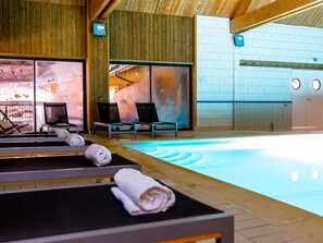 Pool Indoor