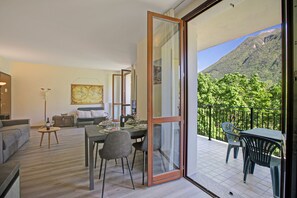 Living and dining room