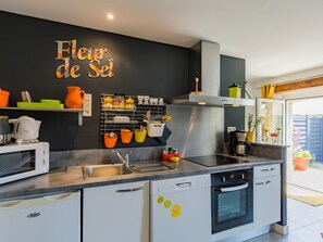 Kitchen / Dining Room