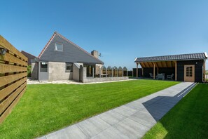 Extérieur maison de vacances [été]