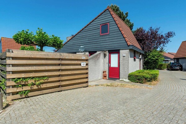 Holiday Home Exterior [summer]