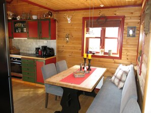 Kitchen / Dining Room