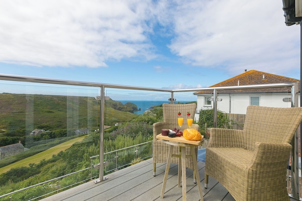 Rowena, Pet Friendly, Country Holiday Cottage, With Pool In Mullion - Cornwall