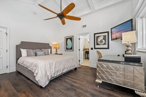 115-39th-St-Unit-A-Newport-large-027-034-115-39th-St-Unit-A-Newport-1500x999-72dpi