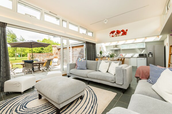 Garden House living Room