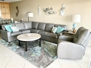 Living area - Comfortable seating and modern, coastal décor
