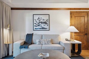 AspenMtnResidences-12B-3738